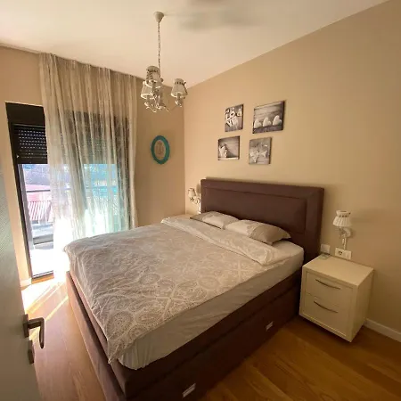 Sofia, Centar Apartment *